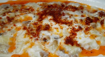 Yoğurtlu Patlıcan Salatası Tarifi ve Malzemeleri