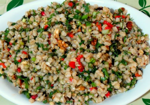 Aşurelik Buğday Salatası Tarifi ve Malzemeleri