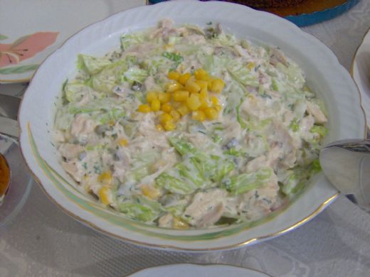 Tavuklu Yoğurtlu Salata