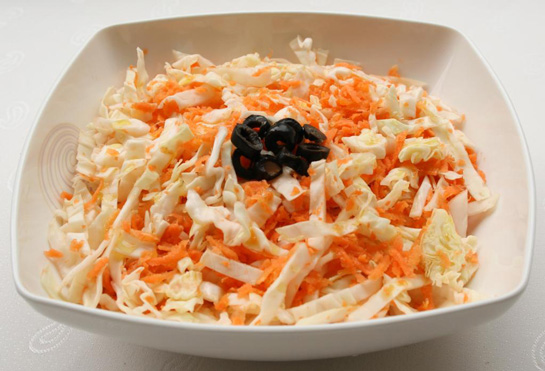 Lahana Salatası Tarifi ve Malzemeleri