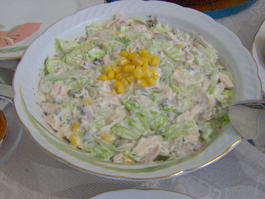 Mayonezli Tavuk Salatası